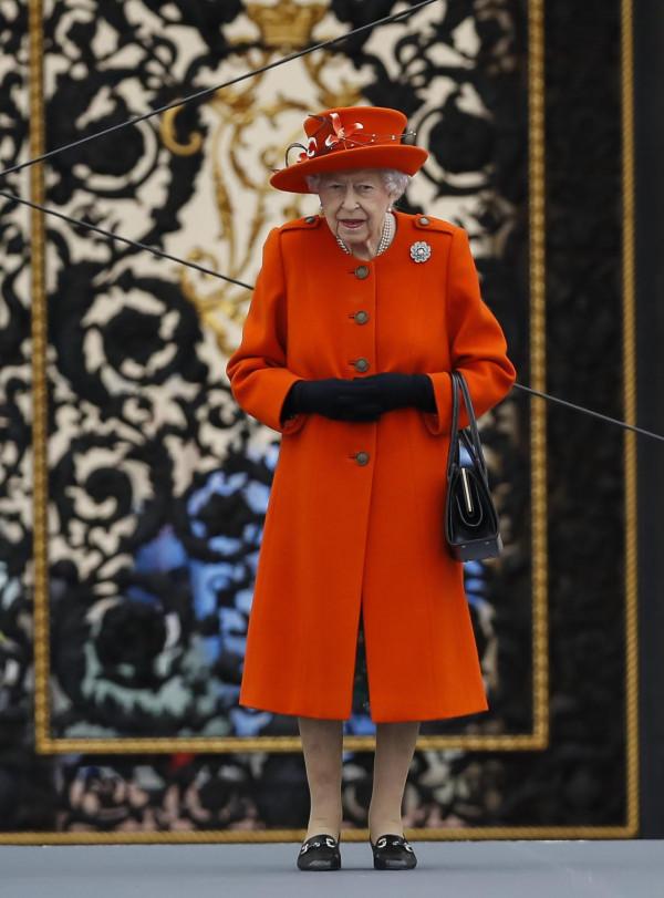 英國女王新冠病毒檢測結果呈陽性