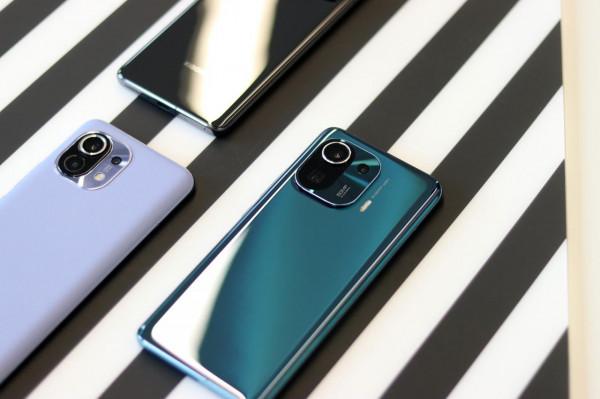 “續航黨”看過來！這四款手機讓人愛不釋手，外出拜年一天一充