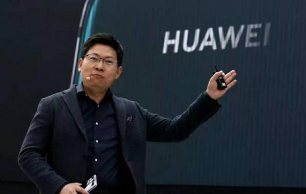 華為Mate50Pro再曝光，高規格影像系統，驍龍 8“定製版”