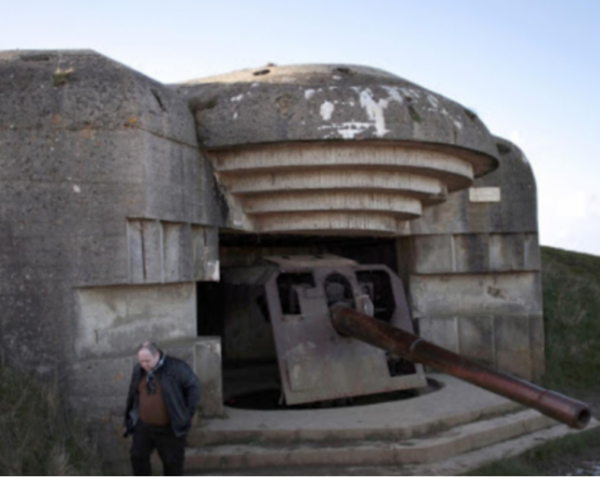 狙擊手槍法那麼厲害,為何不射殺碉堡中計程車兵?他們不敢這麼做 狙擊手槍法那麼厲害,為何不射殺碉堡中計程車兵?他們不敢這麼做