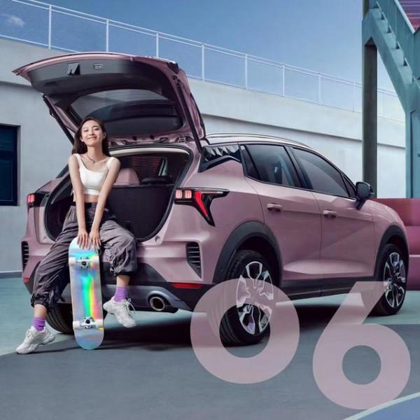 粉色系太萌了！領克06粉色力量版官圖曝光