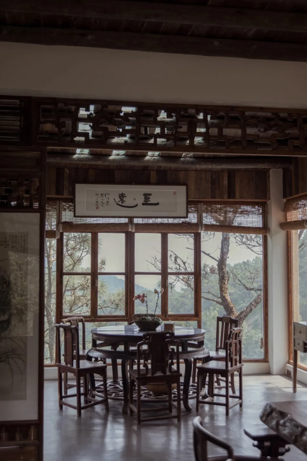 廣州自駕1h，清遠筆架山浪漫野奢民宿，無邊森林泳池丨外寓