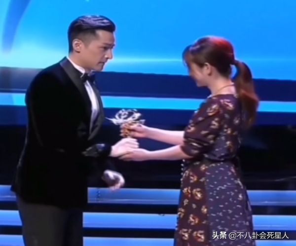 這6部劇下架傷不起!沙溢遇出軌謠言,網友連夜下載《武林外傳》 這6部劇下架傷不起!沙溢遇出軌謠言,網友連夜下載《武林外傳》