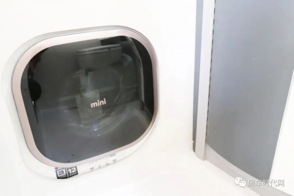 中道「峻道系列」陽臺款房車丨可移動的“露臺”＋內外兩用廚房