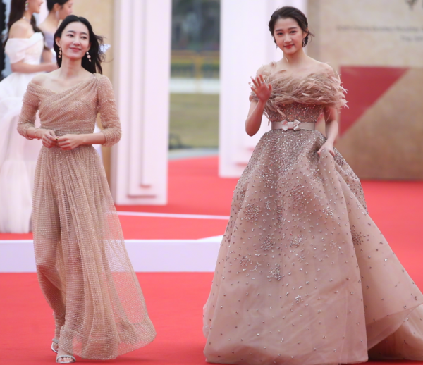 金雞獎女星生圖：倪妮凍得發抖，張小斐妝容翻車，關曉彤滿臉疲倦