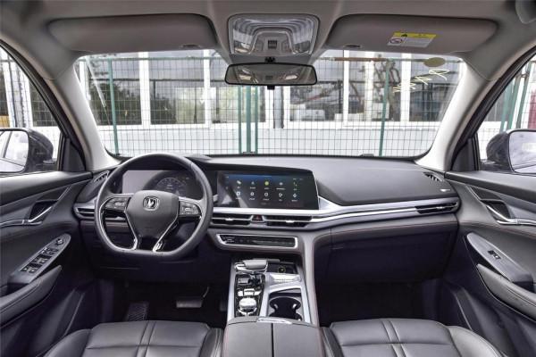 詳解長安CS75 PLUS，外觀漂亮 ，配1.5T發動機，適合年輕消費者