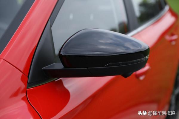 新車｜外觀更加運動，動力有所升級，榮威i5 GT靜態解析