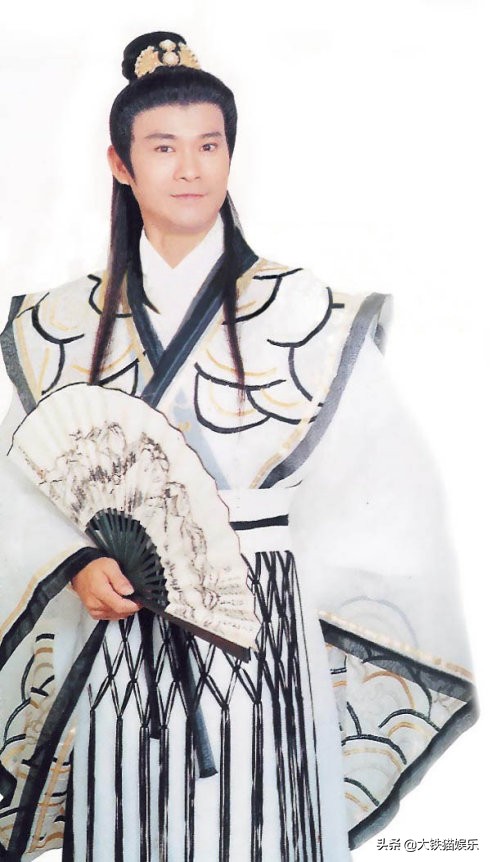 這3位老戲骨，帥了一輩子，年輕時俊秀而不娘，老了氣質出眾