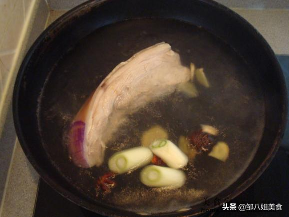 ​燉豬肉,有三種料不能放,會讓豬肉的味道變差,吃著不香,別弄錯 ​燉豬肉,有三種料不能放,會讓豬肉的味道變差,吃著不香,別弄錯