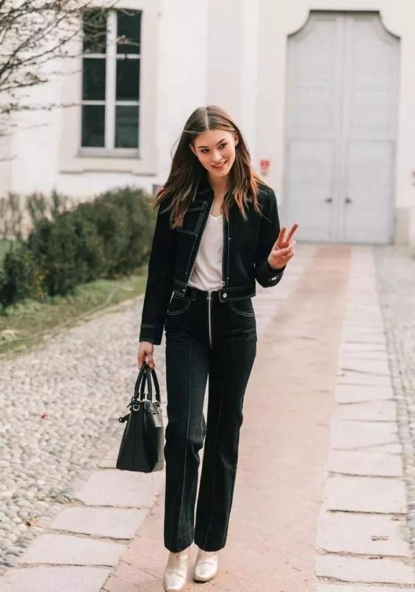 T恤+N種外套，2021早秋最美搭配