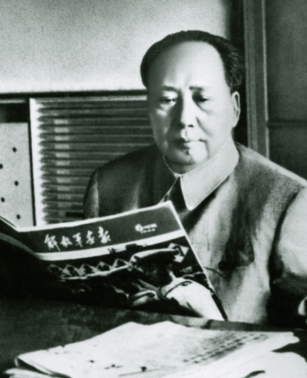 1949年,美國領事館領事當街毆打我國僱員,毛主席得知如何處理? 1949年,美國領事館領事當街毆打我國僱員,毛主席得知如何處理?