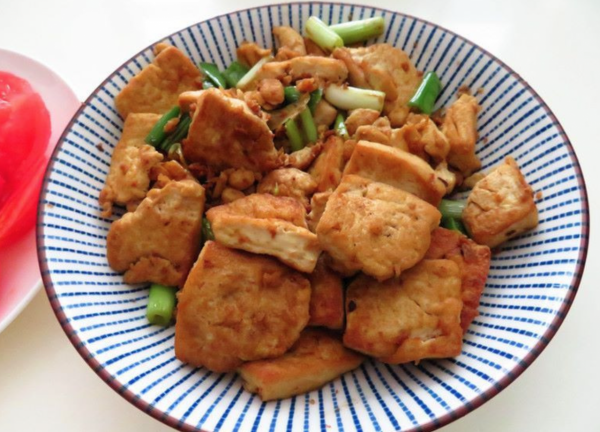 北方冬至包餃忙,冬至南方熬高湯 北方冬至包餃忙,冬至南方熬高湯