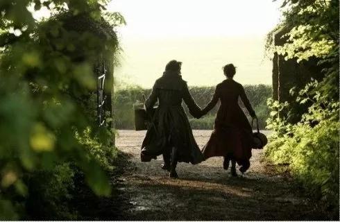 電影《成為簡•奧斯汀》：終身未婚的她靠自己的筆為生