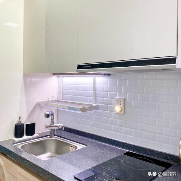 曬曬小姑娘的24㎡小開間,即便是出租房,也一應俱全!尤其是露臺 曬曬小姑娘的24㎡小開間,即便是出租房,也一應俱全!尤其是露臺