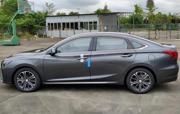 內外皆最佳化，新款長安銳程CC實車曝光 搭載1.5T發動機