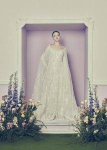 設計全球首個迪斯尼公主婚紗晚裝系列Kev Yiu望女性活出心中的公主