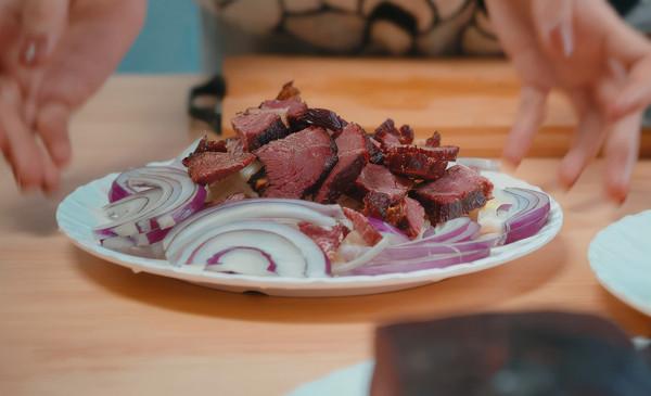 新疆燻馬腸，最攢勁美食，濃濃草原味