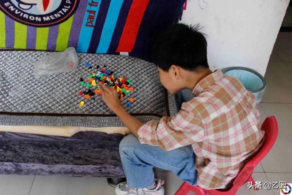 女童出生缺氧被送去搶救,讓媽媽心碎的事還在後面,已苦熬了8年 女童出生缺氧被送去搶救,讓媽媽心碎的事還在後面,已苦熬了8年