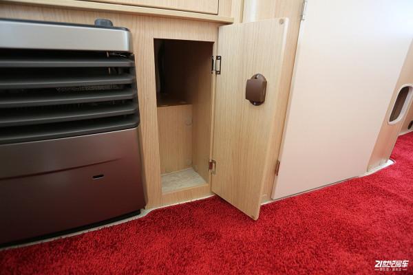 精緻的德系拖掛房車，復古又實用，年輕人喜歡的TA都有，真愛了