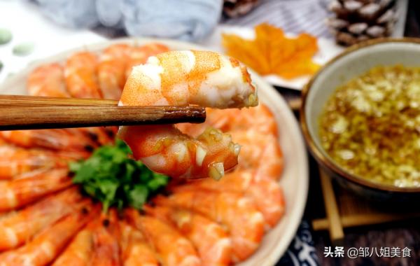 ​煮蝦時,不要只用水煮,多加三個料,蝦肉不腥,吃著Q彈有香氣 ​煮蝦時,不要只用水煮,多加三個料,蝦肉不腥,吃著Q彈有香氣