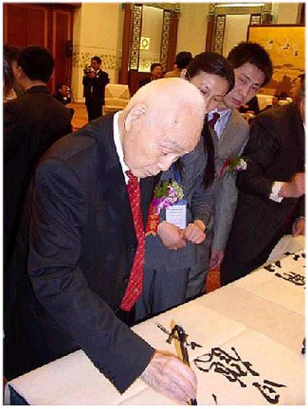 “開國少將”98歲錢信忠：我的長壽之道