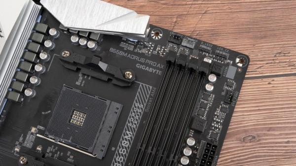 Ryzen 7 5700G+B550M才是最佳過渡配置，玩遊戲生產力兩不誤