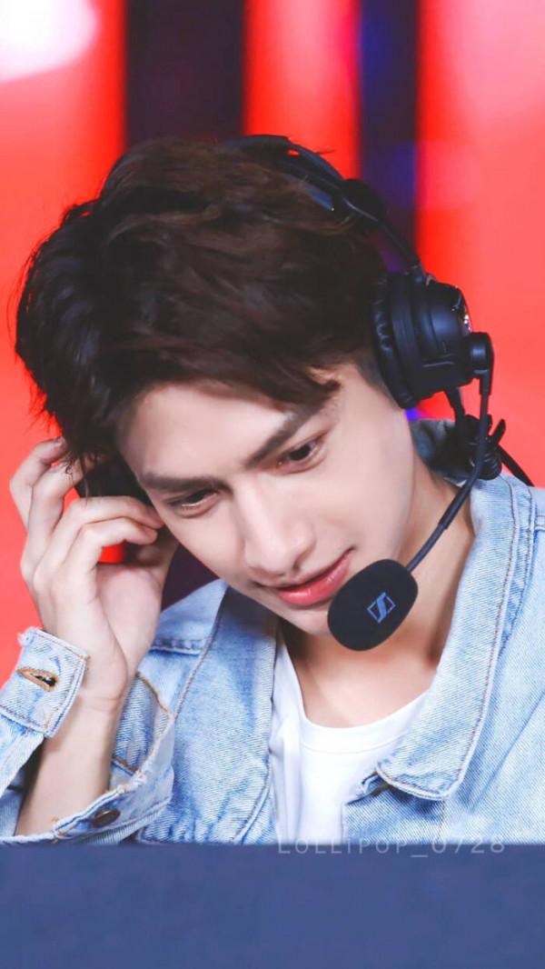 5位“少年感”的男明星：與油膩感絕緣，年過30歲還能演學生