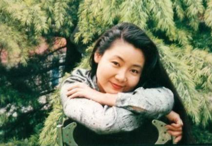 薩日娜：成名前曾在機械廠修鼓風機，嫁“家庭煮男”不後悔