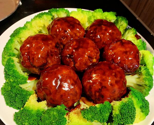 20年廚師教你如何製作紅燒獅子頭，越吃越有味