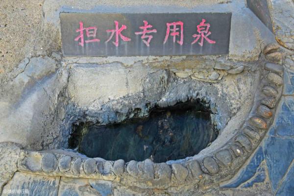 湖南有個溫泉小鎮，村民用地下98℃熱泉煮米粉，每碗10元月入幾萬