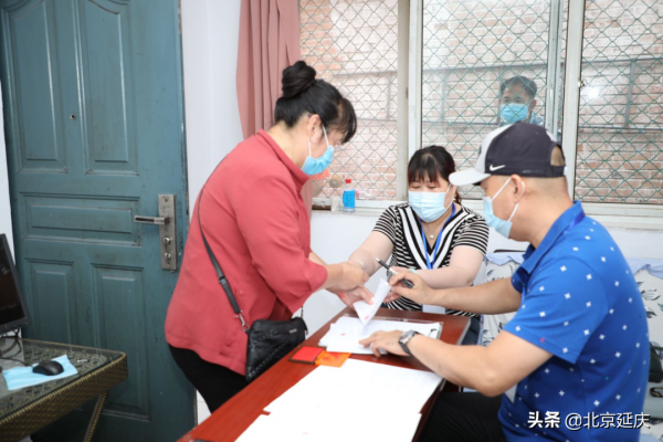 延慶南菜園圓滿完成1-5巷棚改二期專案騰退簽約工作~簽約率達到100%~