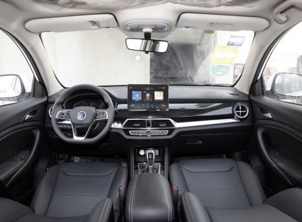 上班族買輛經濟型SUV就行，這三款經久耐用，不但省油配置也豐富