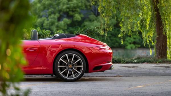 從保時捷Cayman到911敞篷,這可能是“接二連三”最具實力的詮釋 從保時捷Cayman到911敞篷,這可能是“接二連三”最具實力的詮釋