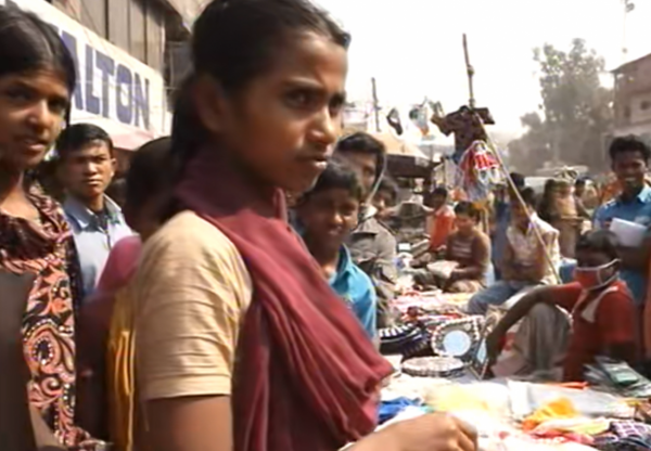 童工成災的孟加拉,孩子會走路就要幹活,沒有夢想只為生存 童工成災的孟加拉,孩子會走路就要幹活,沒有夢想只為生存