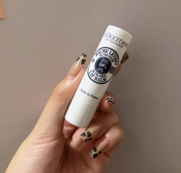 2021秋冬男士潤唇膏好評榜單：盤點那些好評如潮的10款潤唇膏