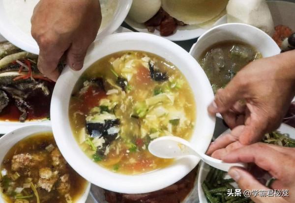 農村酒席有一道“送客菜”，這道菜一上桌就該走人了，你知道嗎