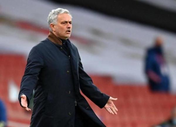 豐塔納：米蘭雙雄就像&OpenCurlyDoubleQuote;諧星&rdquo;，裁判耽誤了穆帥的紅狼精神