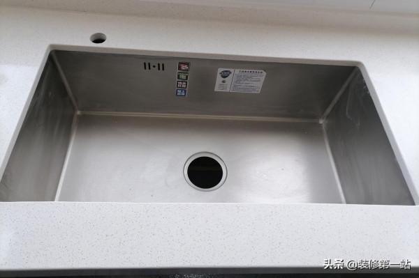 入住新房一年，細數廚房裝修時踩過的“坑”，勸你多留意，別學我