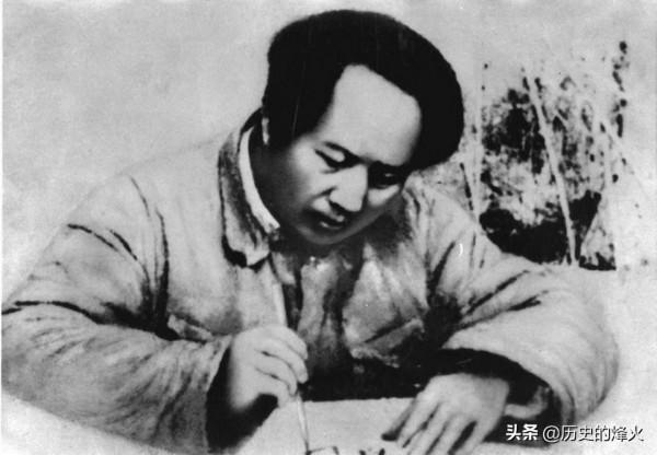 毛主席在解放戰爭期間的一次遇襲,情況緊急,好在毫髮無損 毛主席在解放戰爭期間的一次遇襲,情況緊急,好在毫髮無損