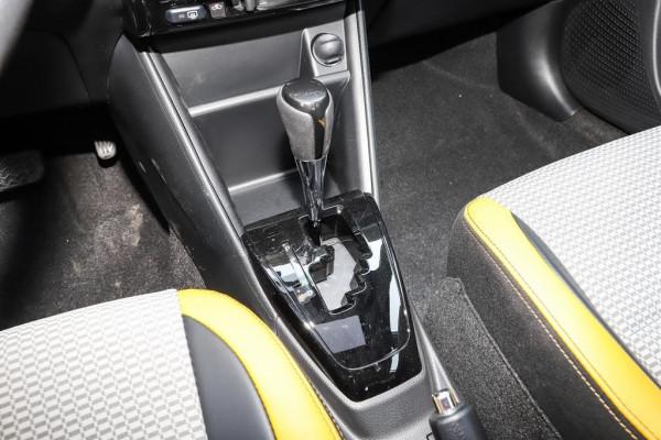 試駕威馳FS 鋒潮版，搭載1.5L+CVT，售價9.28萬，家用代步正合適