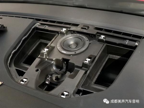 保時捷MACAN音響改裝艾索特RE165.3“聲”價不菲 保時捷MACAN音響改裝艾索特RE165.3“聲”價不菲