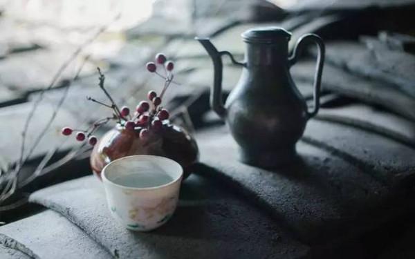 散文：餘生，安而不亂，靜而不爭