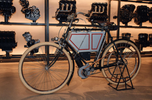 跨世紀的重逢，凱旋找回1901年第一臺原型車