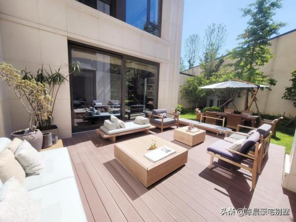 魯能格拉斯小鎮墅區 質拙抱樸，清靈自在讓生活，重回中國院居