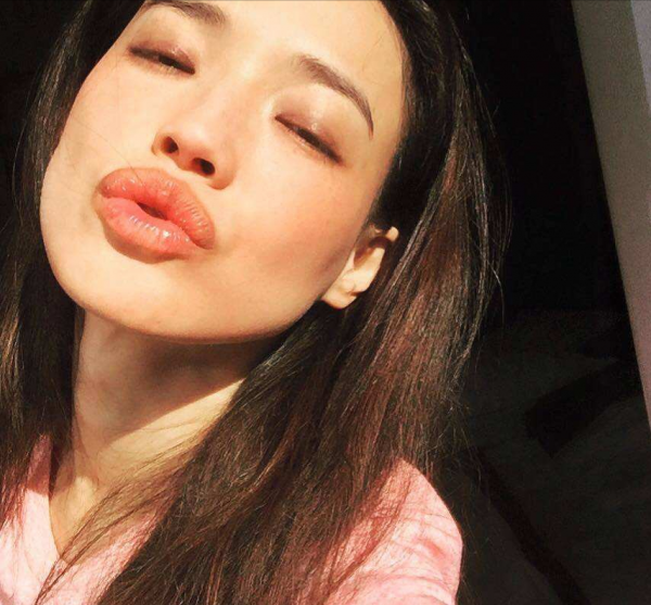 男看鼻子女看嘴？8位厚嘴唇女星，用實力證明“香腸嘴”跟醜無關