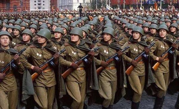 蘇聯在邊境陳兵百萬，卻沒有選擇南下中國，它究竟在害怕什麼？