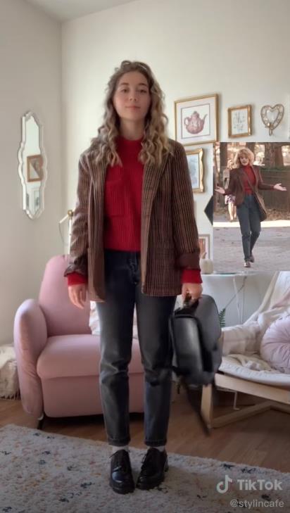 外國妹子紛紛模仿起梅格瑞恩的秋季穿搭，摩登雅痞風舒適又實用