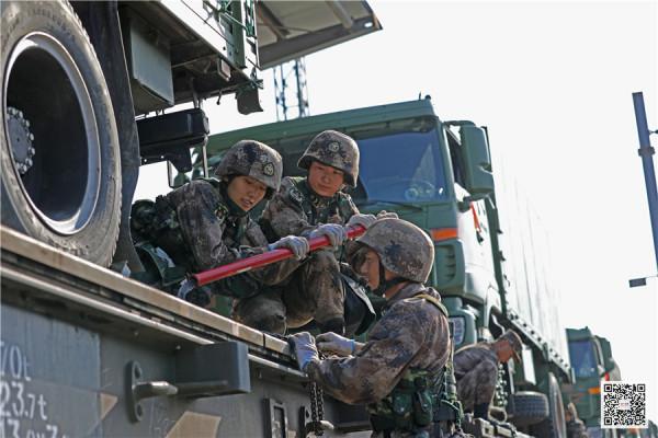 「強軍映像」張張都是桌布！直擊陸軍某防空旅跨晝夜實兵實彈演練