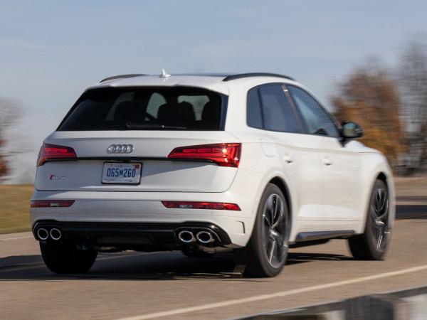 馬路王者!3.0T V6限量500臺 奧迪SQ5你愛了嗎? 馬路王者!3.0T V6限量500臺 奧迪SQ5你愛了嗎?