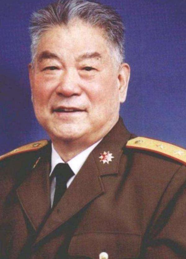 他當了八年“二炮”政委,由大校直接晉升為中將,72歲退役 他當了八年“二炮”政委,由大校直接晉升為中將,72歲退役